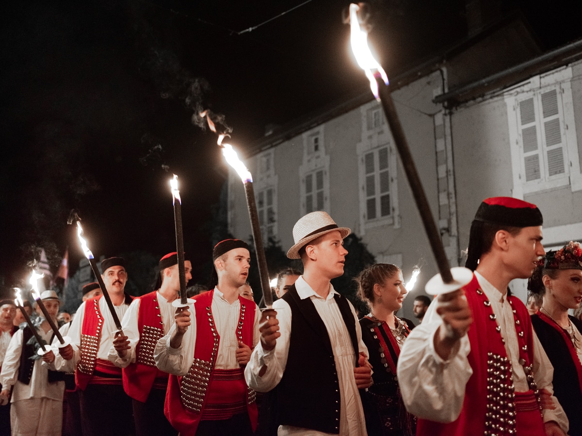 Défilé aux flambeaux